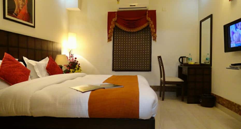 Villa with Terrace at New Delhi- GK2, New Delhi 1